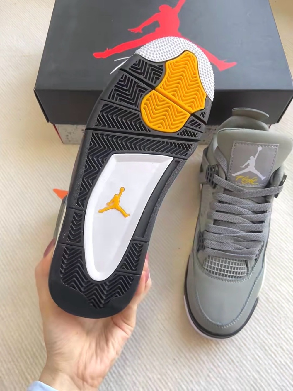 Jordan 4 Retro Cool Grey 2019 -Men’s Sleek Athletic Trainers Sneakers - Picture 5 of 6
